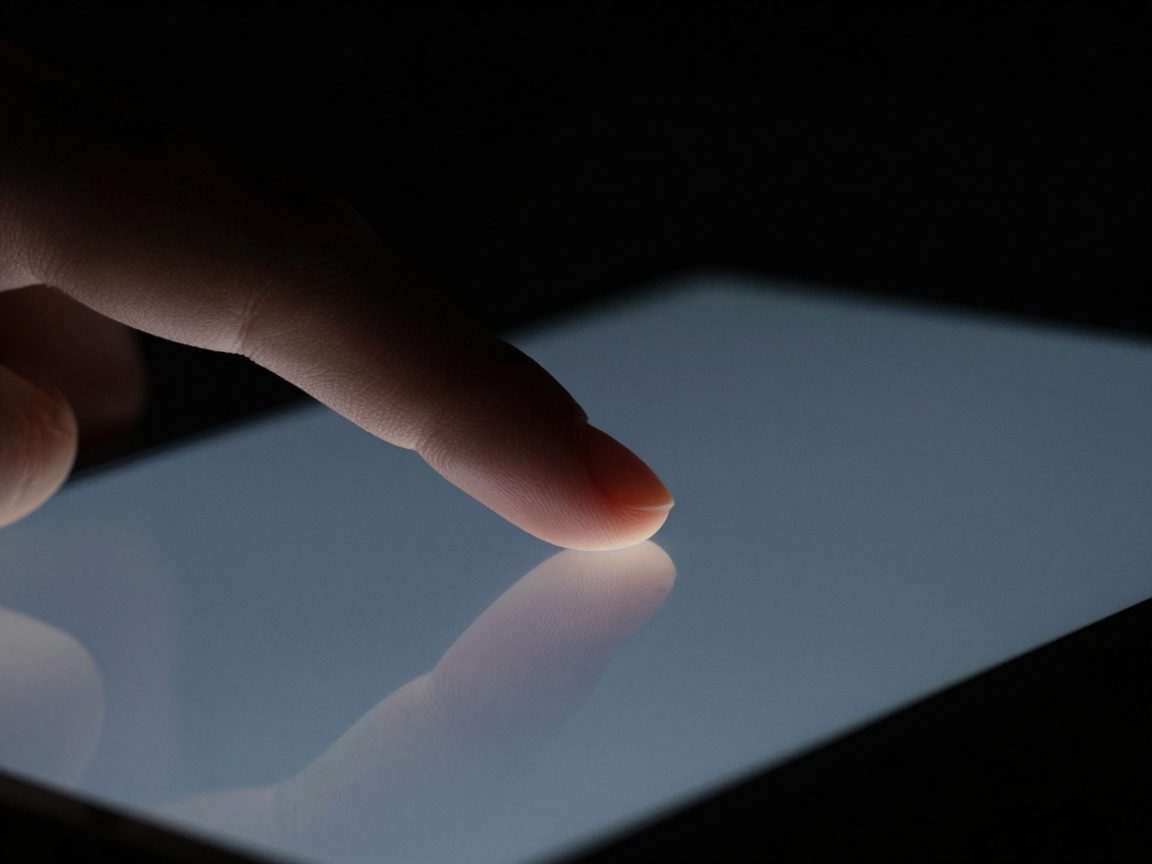 Publicité iPhone : les codes visuels et narratifs posés en 2007